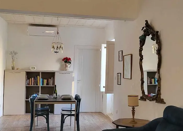 Cozy 2 Bedroom Maisonette Apartman Kalkara