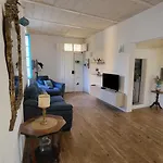 דירה Cozy 2 Bedroom Maisonette